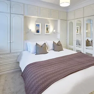  Holiday home Host & - No.5 United Kingdom